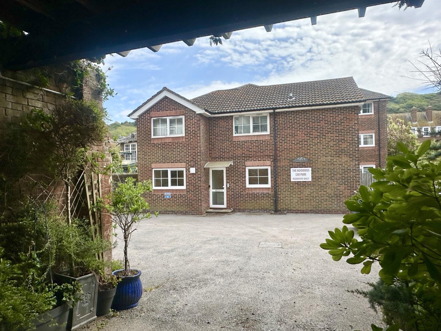 2 bed property in The Bourne, Hastings